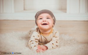 Read more about the article Erste Schritte in der Sprachentwicklung des Babys