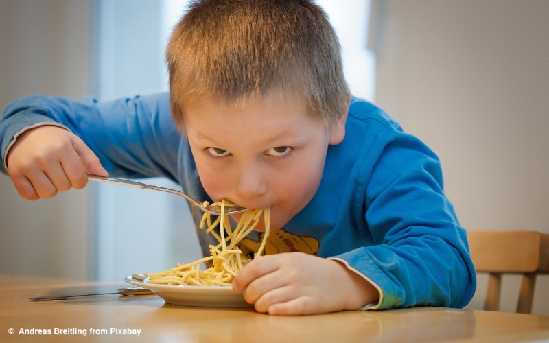 Mehr über den Artikel erfahren Bereits Kleinkinder essen zu süß und ungesund