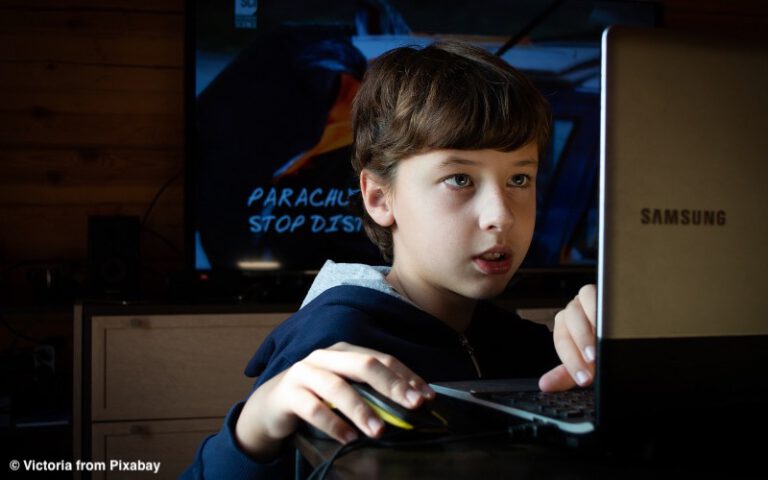 Unangemessene Werbung auf Kinderwebseiten trotz gesetzlicher Verbote
