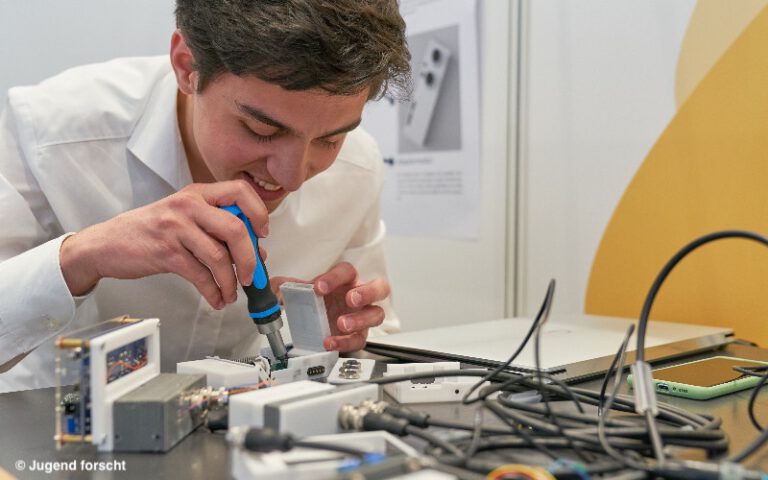 Jugend forscht 2025: Bundespräsident ehrt Deutschlands Nachwuchsforschende