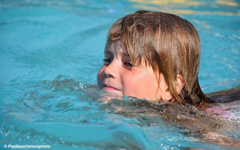 Du betrachtest gerade Schwimmunterricht auf dem Prüfstand: Was Kindern wirklich Sicherheit gibt