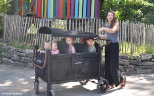 Mehr über den Artikel erfahren KinderVan W6 von WonderFold: 6-Sitzer für den Kita-Alltag
