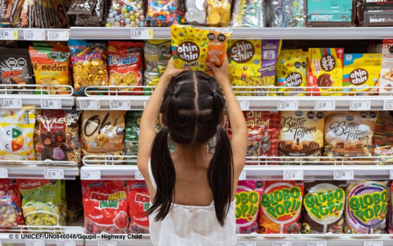 Erstmals mehr Kinder und Jugendliche fettleibig als untergewichtig