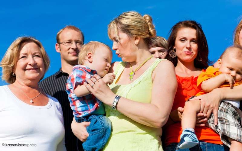 Du betrachtest gerade Welche Eltern sind glücklicher – und warum? Studie zeigt klare Unterschiede