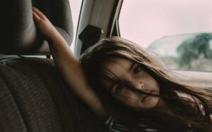 kind-auto-fenster