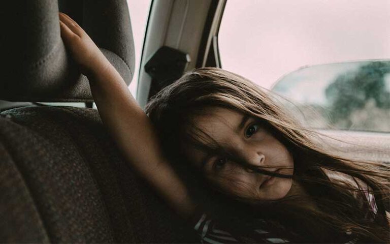 Warum Hitze im Auto schon nach wenigen Minuten lebensgefährlich ist
