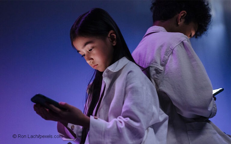 EU KIDS Act: Neue Altersgrenzen für Social Media & Kinder