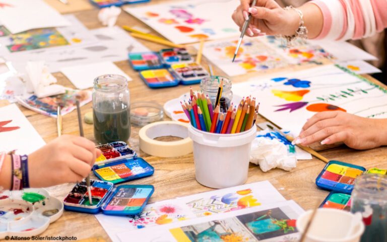 Thema Kreativität: Erwachsene sind origineller, Kinder haben mehr Freude